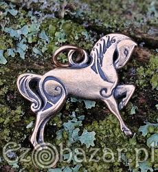 Celtycki koń - talizman z brązu