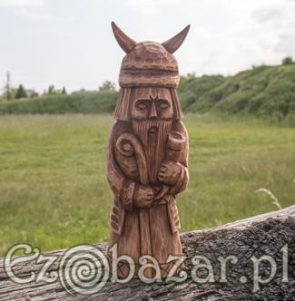 Weles - słowiański bóg. Figurka z drewna.